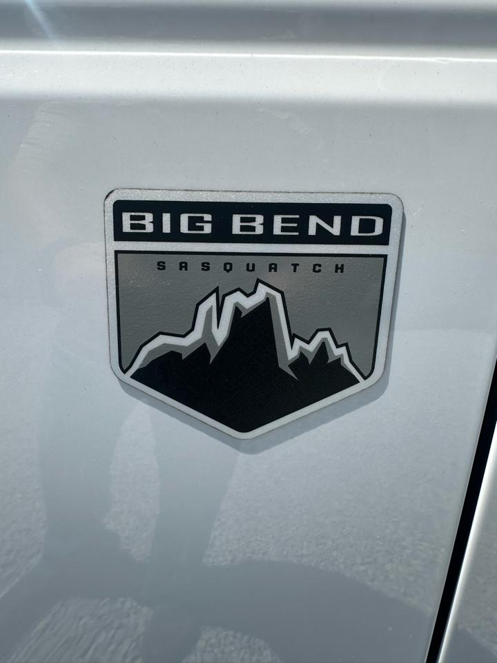 Ford Bronco 4WD 2dr Wagon Custom 2021