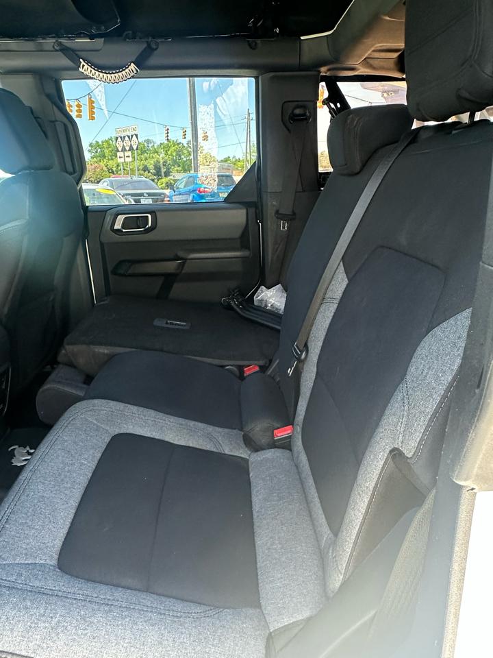 Ford Bronco 4WD 2dr Wagon Custom 2021