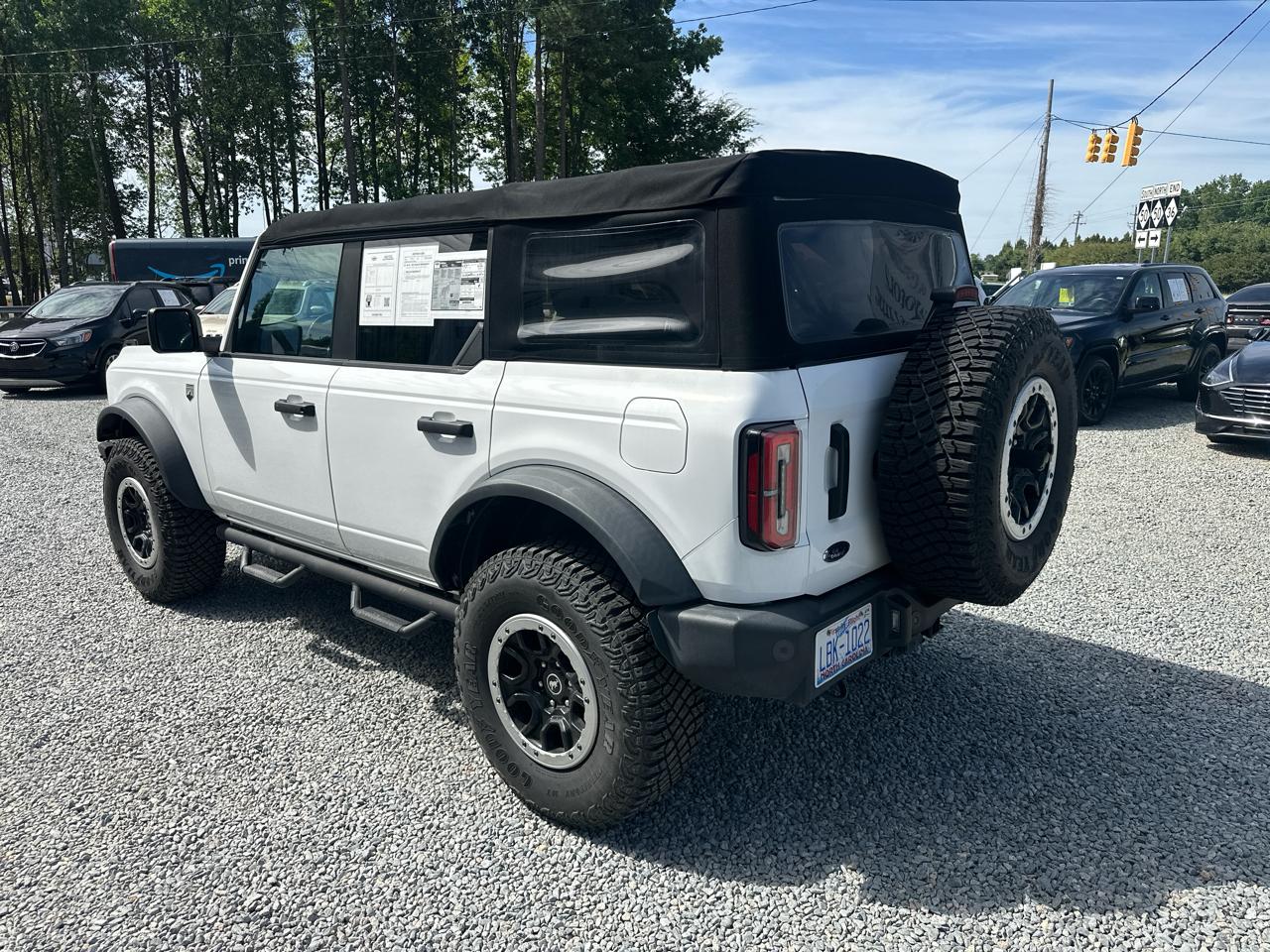 Ford Bronco 4WD 2dr Wagon Custom 2021