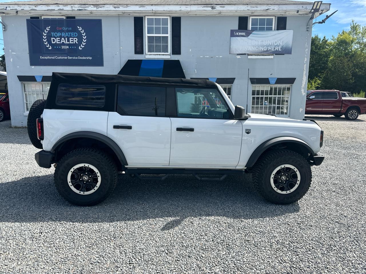 Ford Bronco 4WD 2dr Wagon Custom 2021
