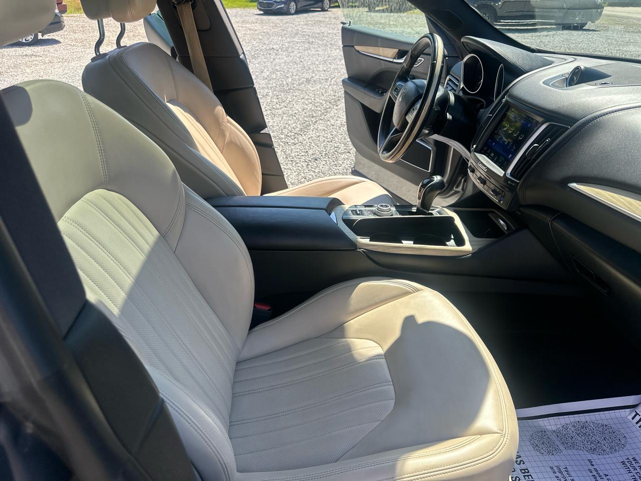 Maserati Levante  2018