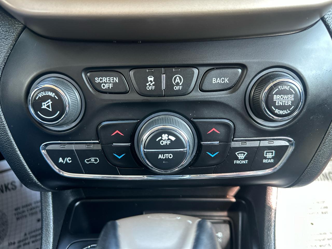 Jeep Cherokee  2015