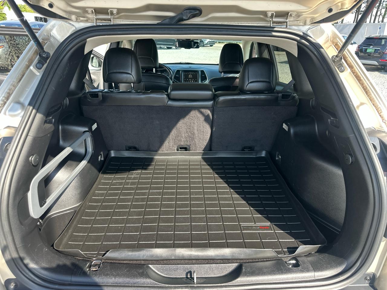 Jeep Cherokee  2015