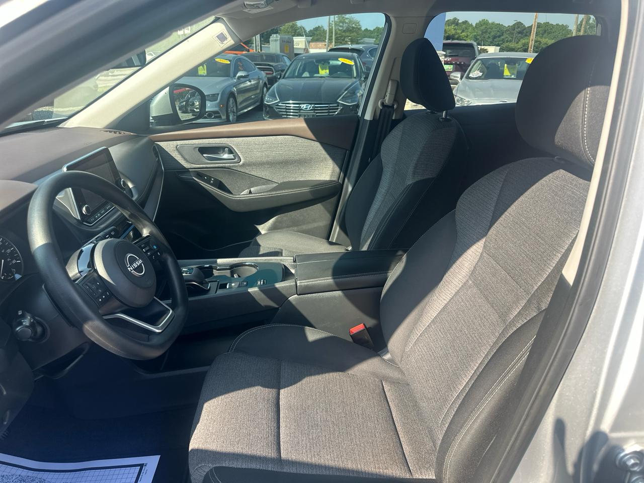 Nissan Rogue SV 2022