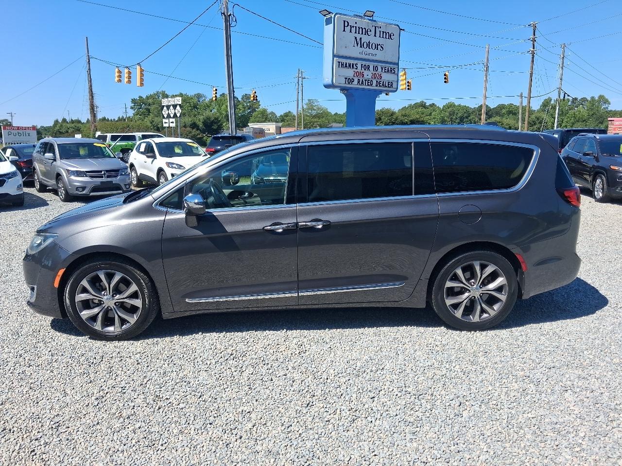 Chrysler Pacifica Limited FWD 2017