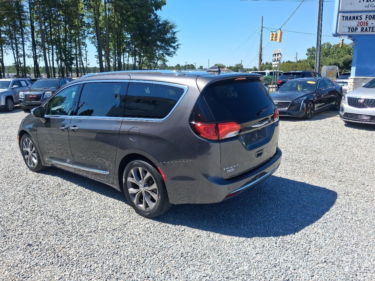 Chrysler Pacifica Limited FWD 2017