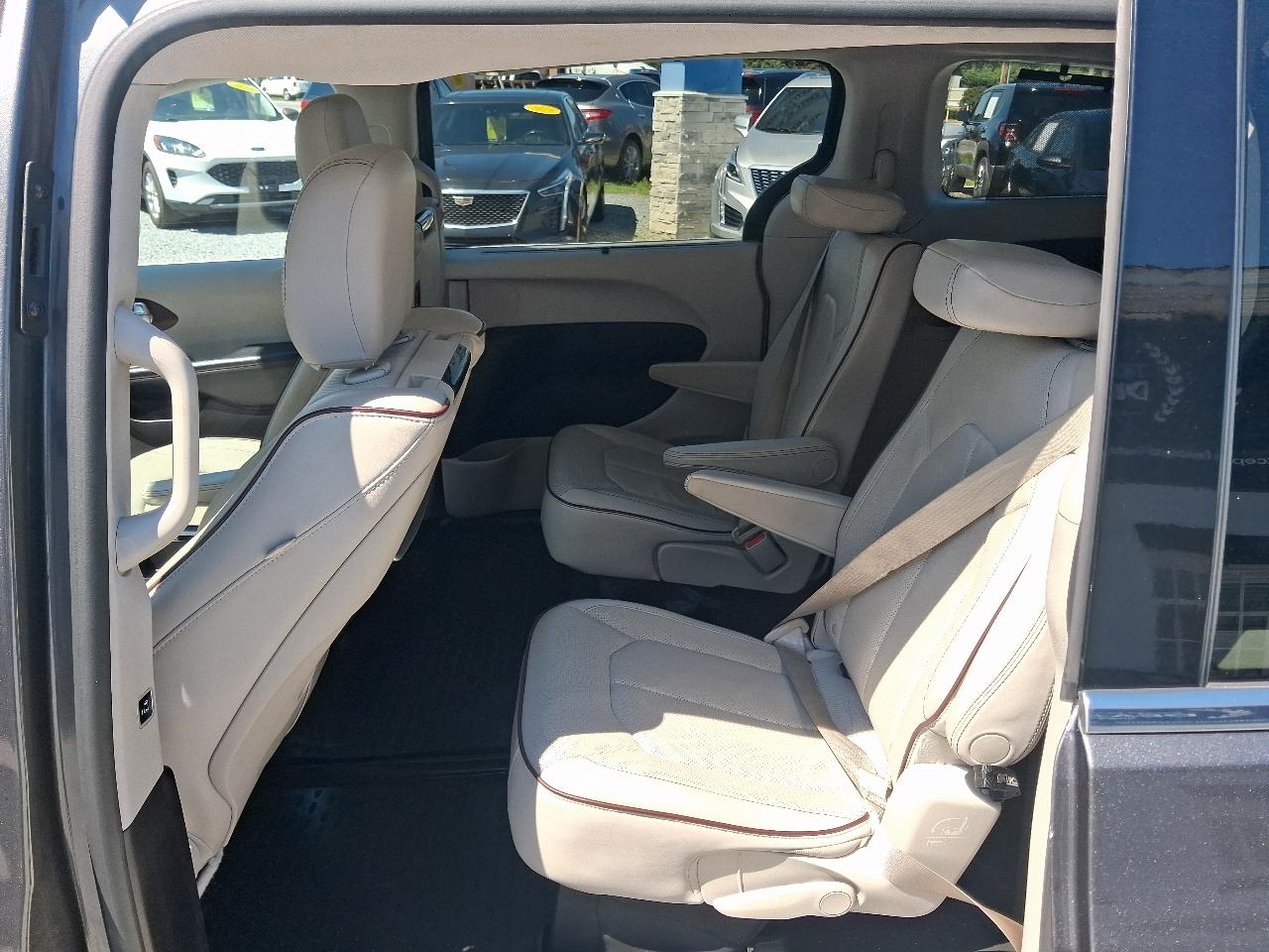 Chrysler Pacifica Limited FWD 2017