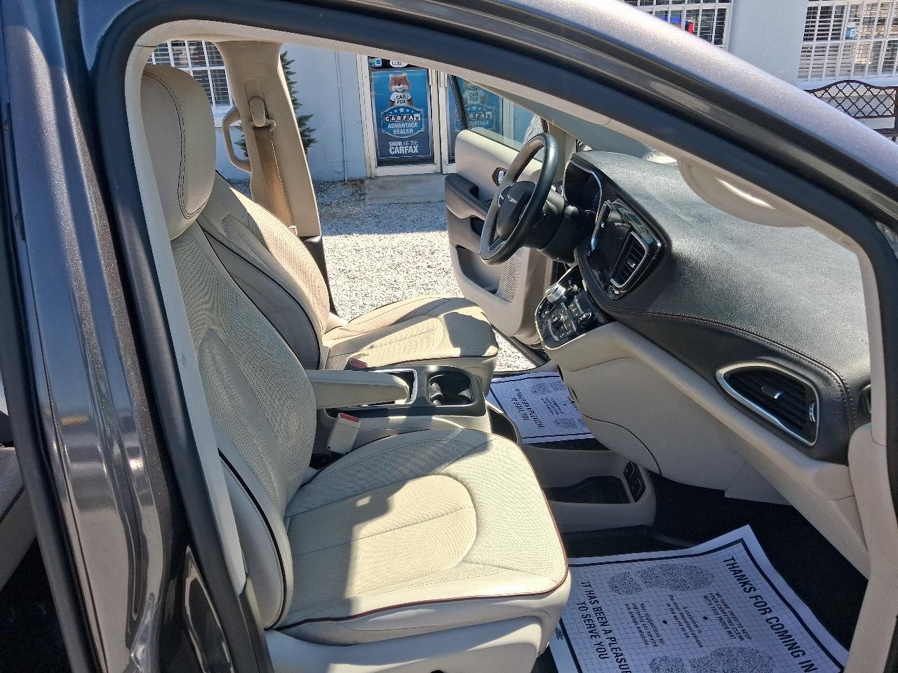 Chrysler Pacifica Limited FWD 2017