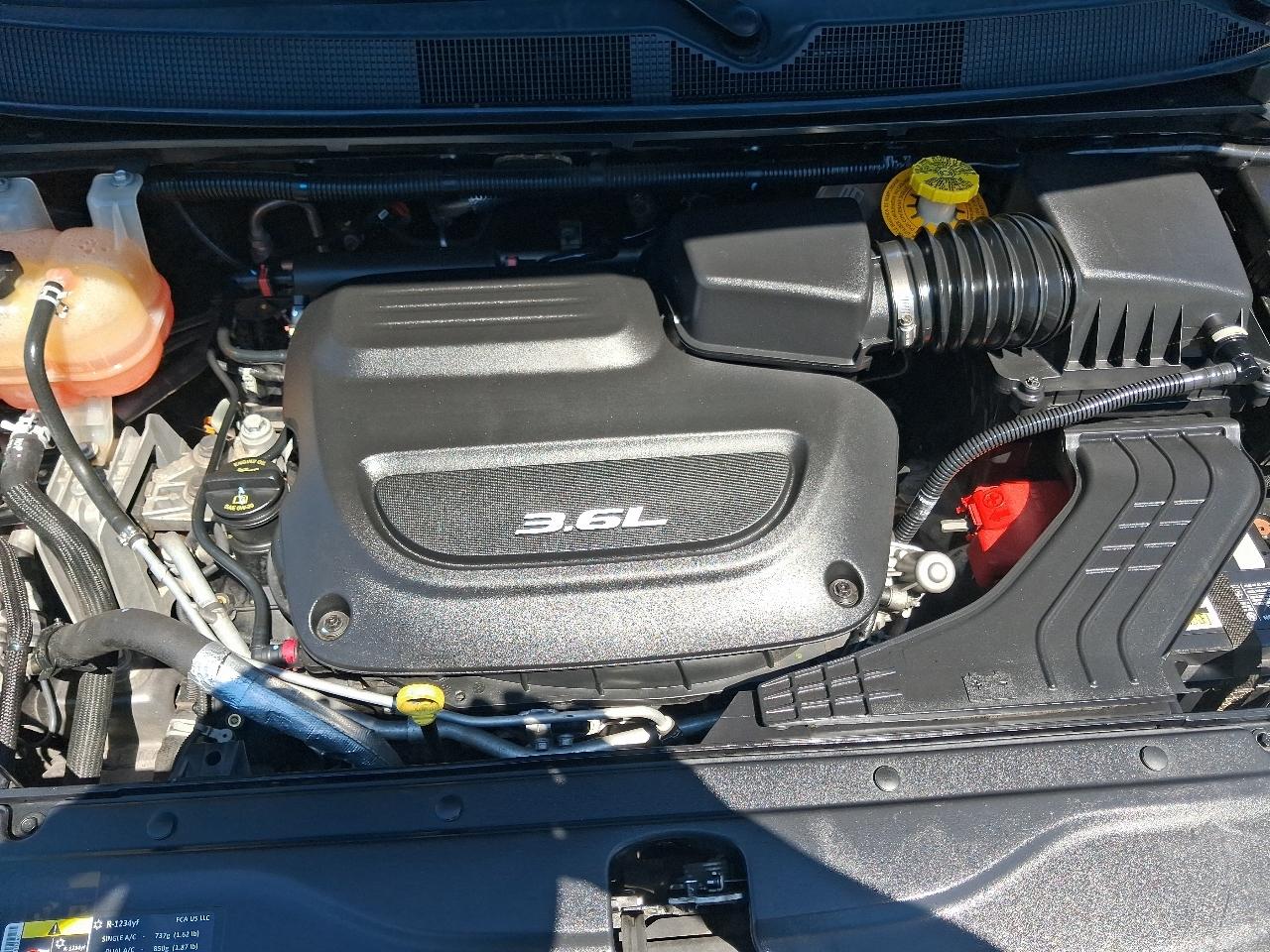 Chrysler Pacifica Limited FWD 2017