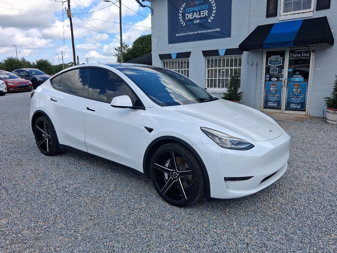 Tesla Model Y  2021