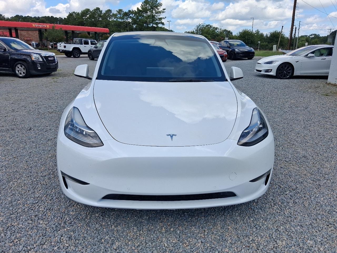 Tesla Model Y  2021