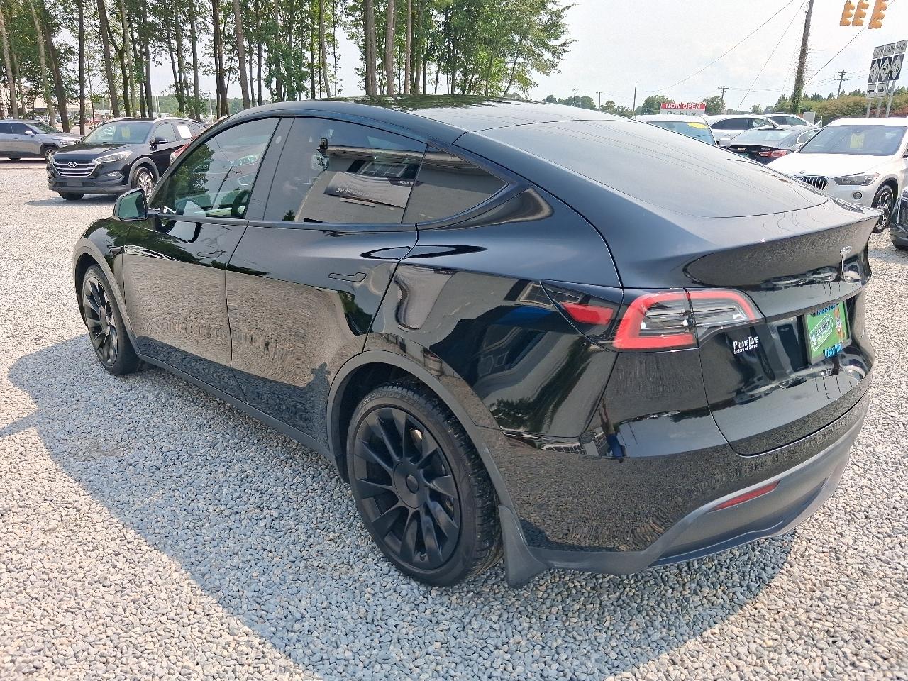 Tesla Model Y  2021