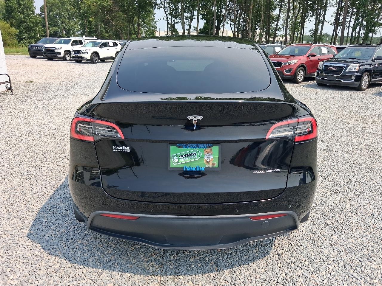 Tesla Model Y  2021
