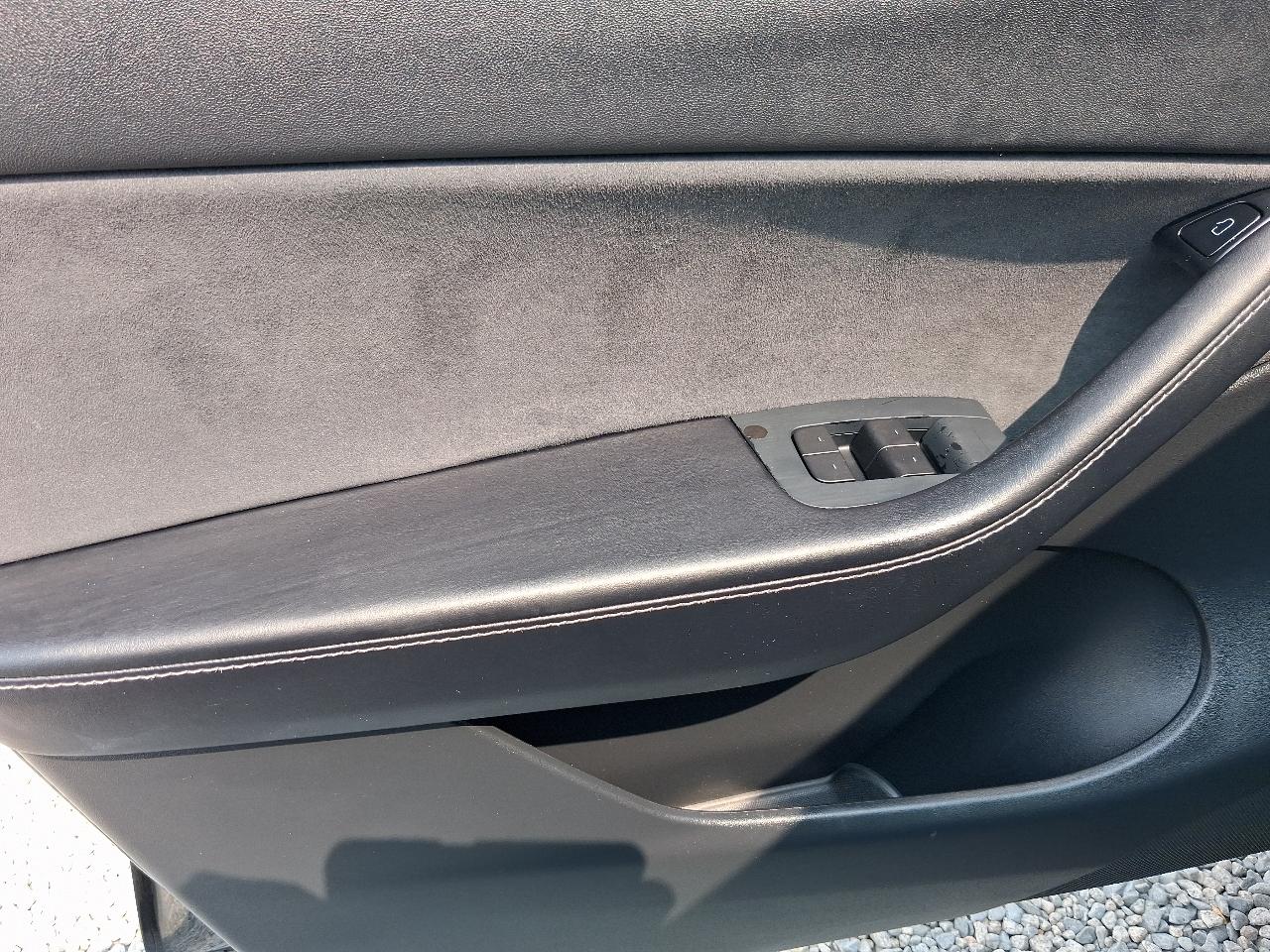 Tesla Model Y  2021