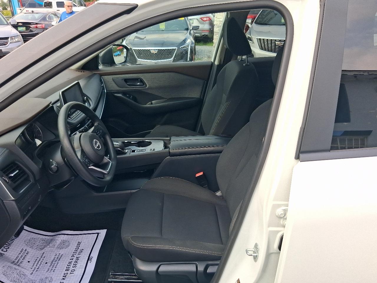 Nissan Rogue FWD 4dr S 2023