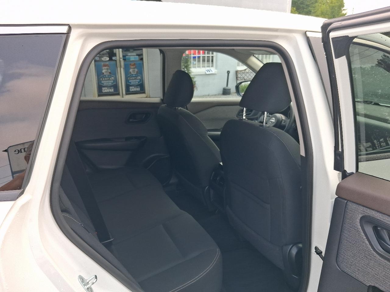 Nissan Rogue FWD 4dr S 2023