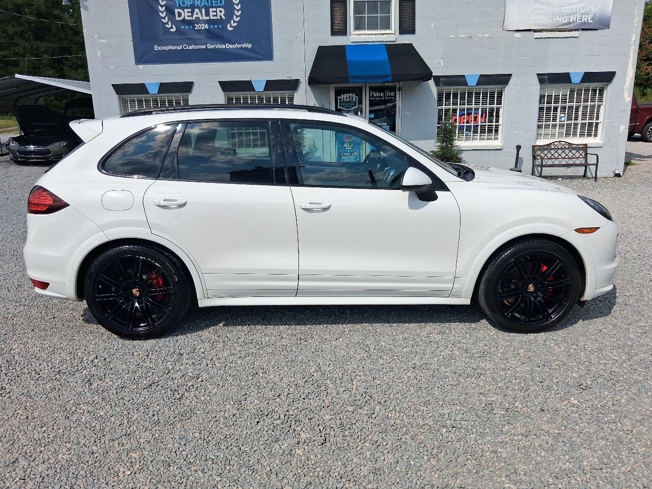 Porsche Cayenne GTS 4D SUV 2013