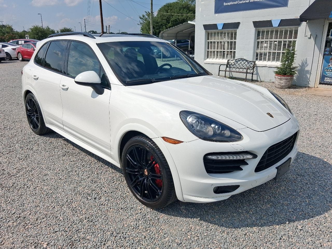 Porsche Cayenne GTS 4D SUV 2013