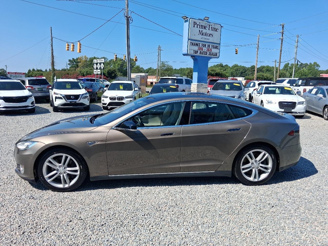 Tesla Model S  2015