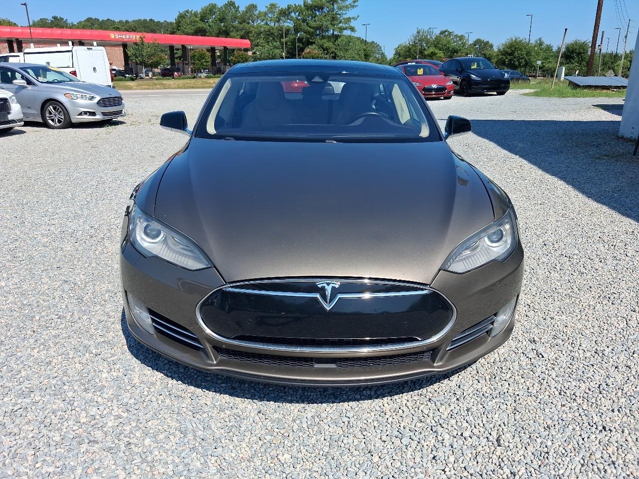 Tesla Model S  2015