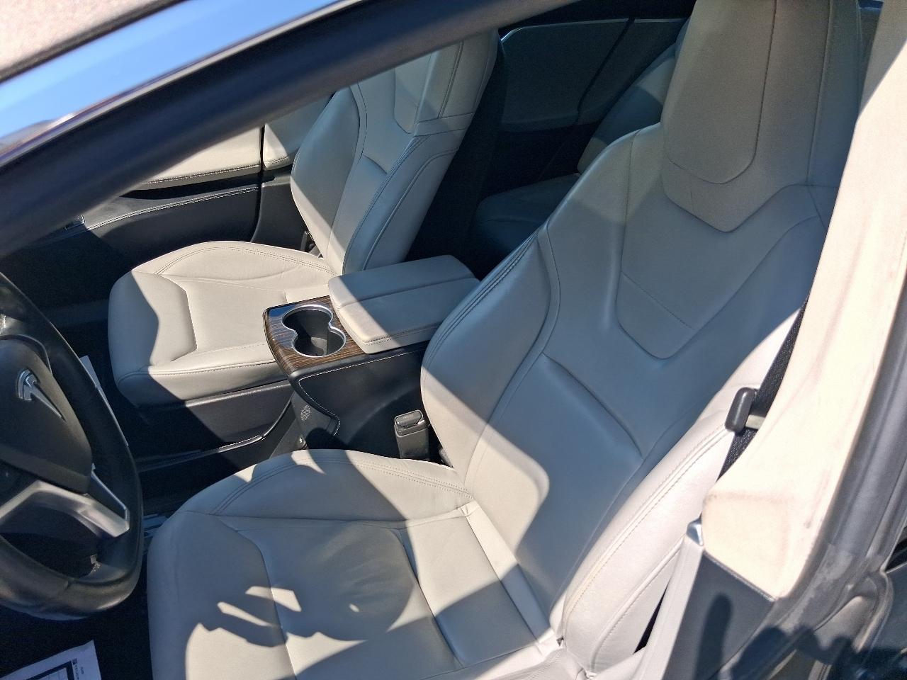 Tesla Model S  2015
