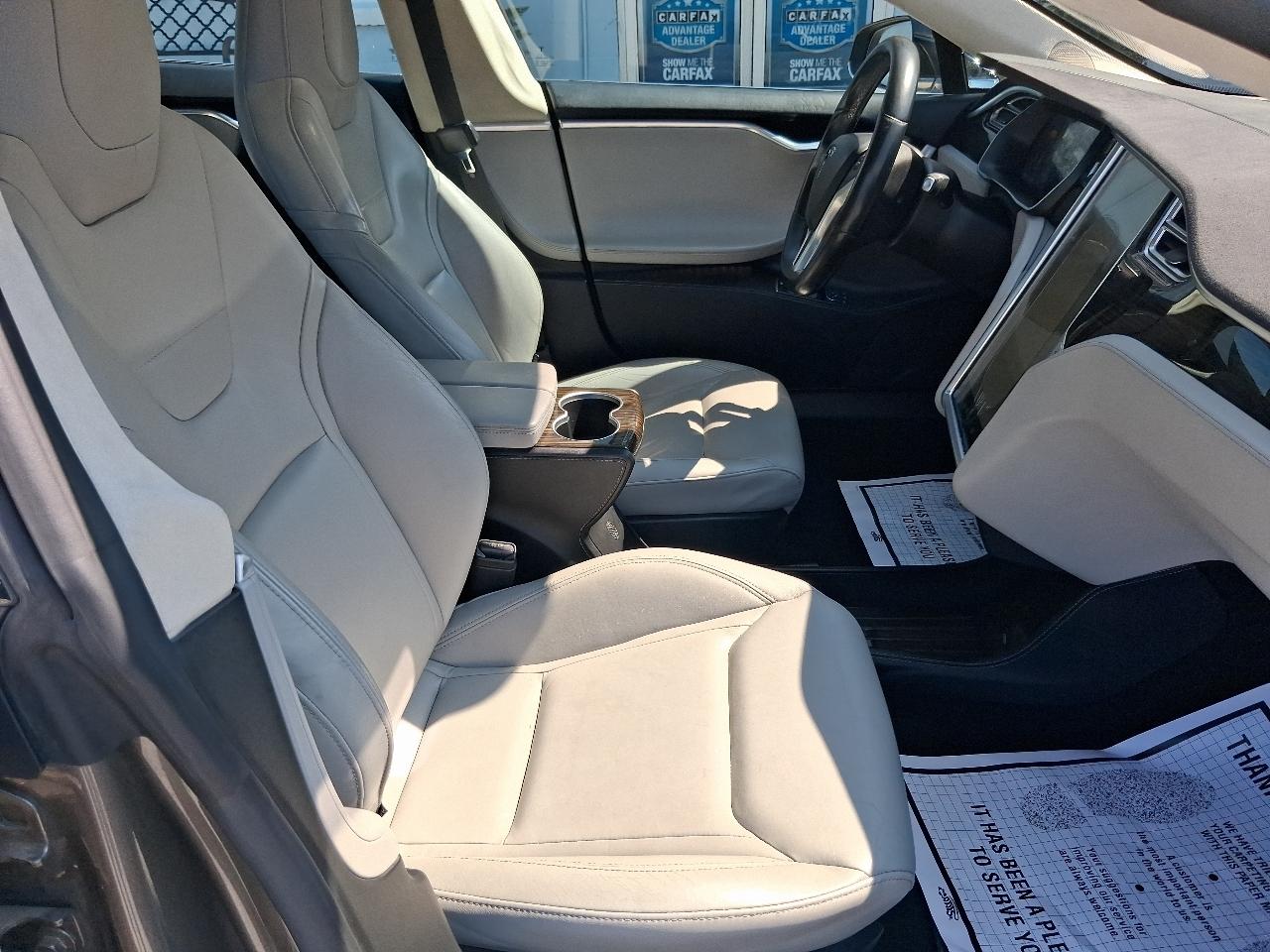 Tesla Model S  2015