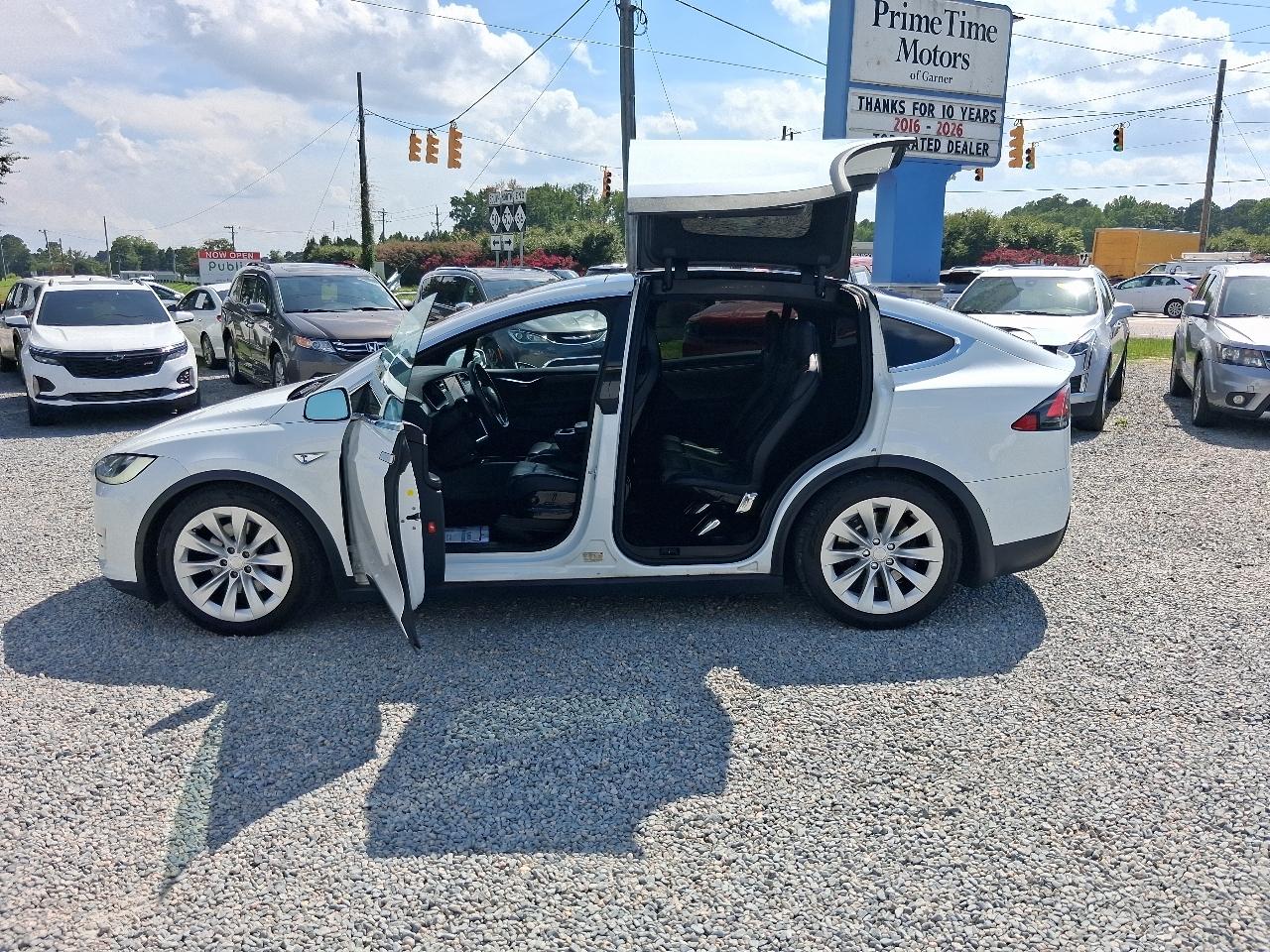 Tesla Model X  2016