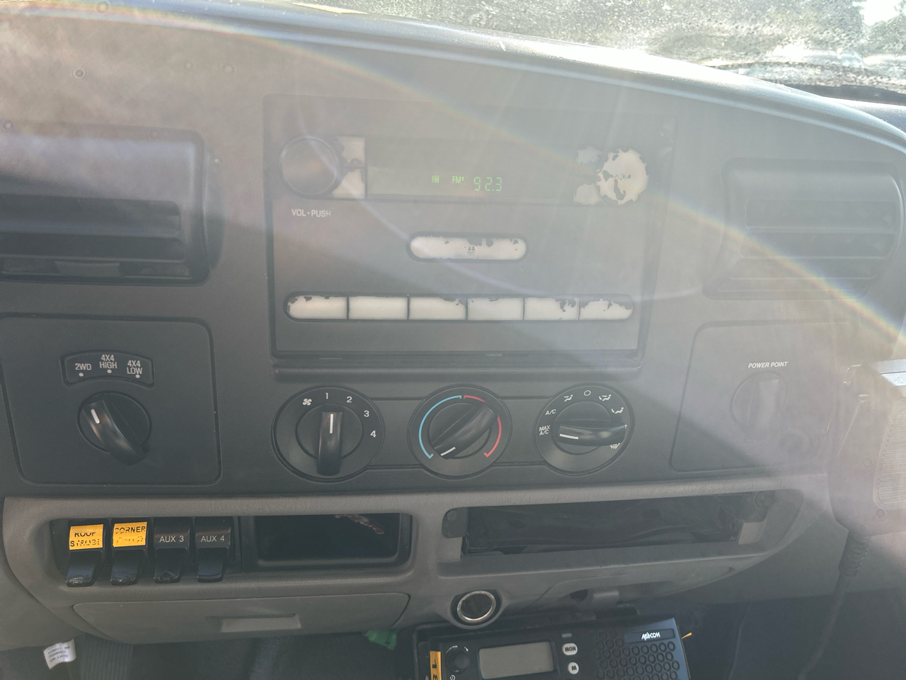 Ford F-350 SD Lariat Crew Cab 4WD 2005 Ford F-350 SD Lariat Crew Cab 4WD 2005