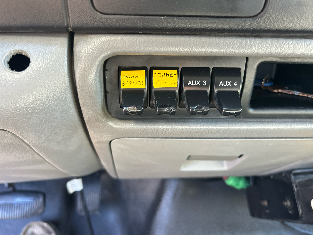 Ford F-350 SD Lariat Crew Cab 4WD 2005 Ford F-350 SD Lariat Crew Cab 4WD 2005