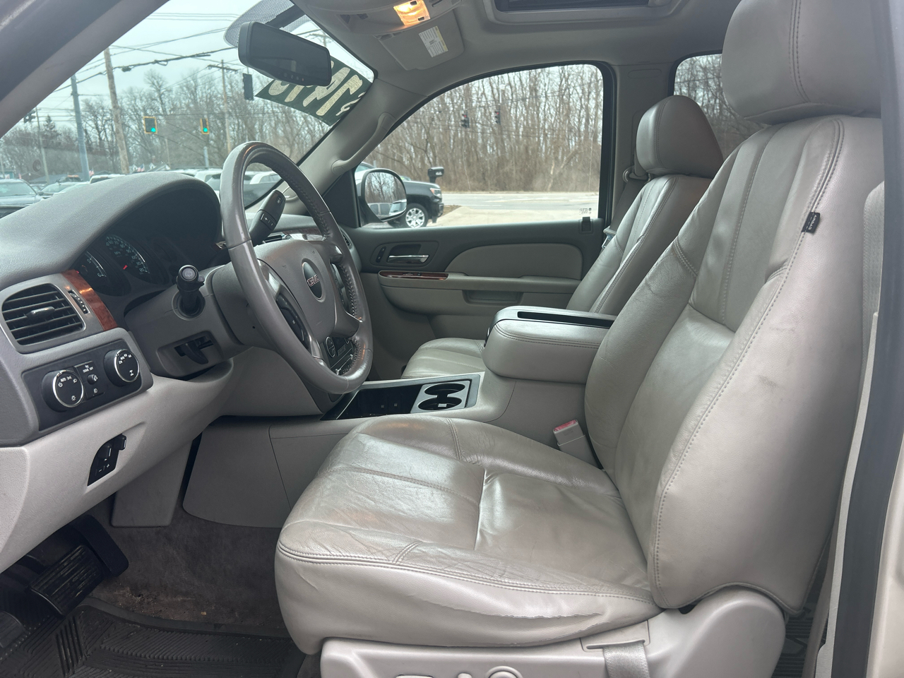 GMC Yukon SLT1 4WD 2011