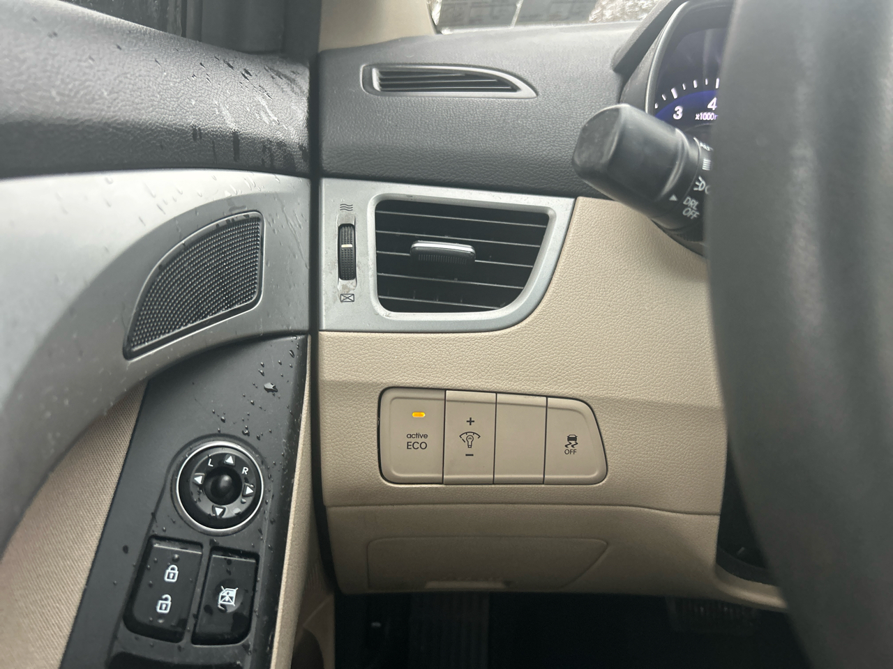 Hyundai Elantra SE 6AT 2015