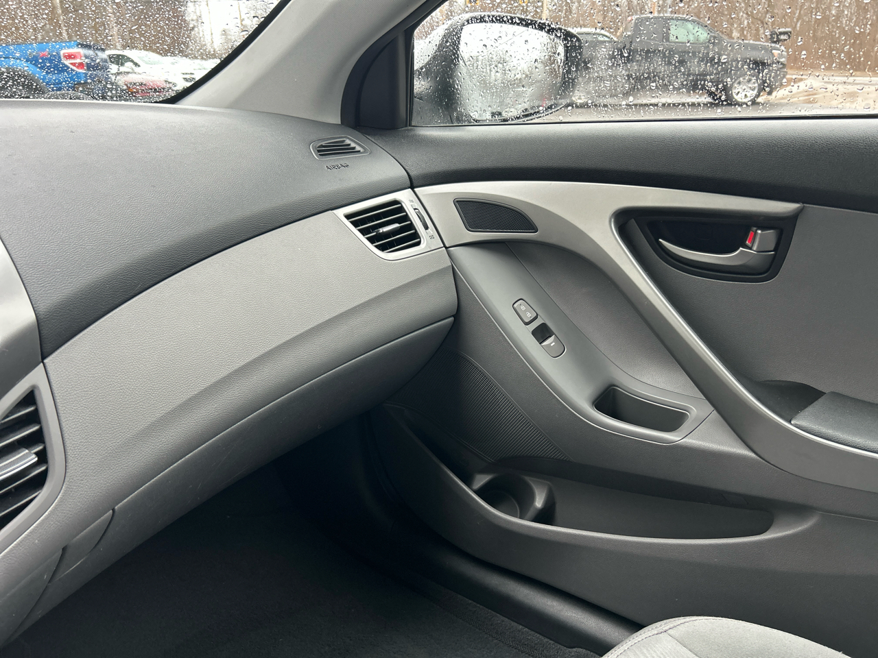 Hyundai Elantra Limited 2013