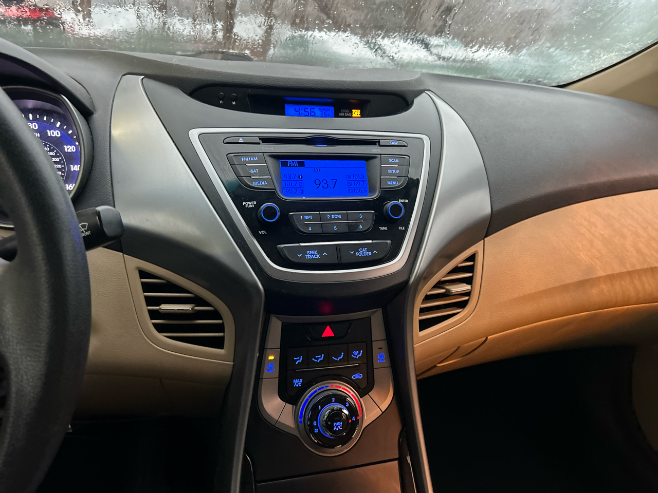 Hyundai Elantra Limited 2013