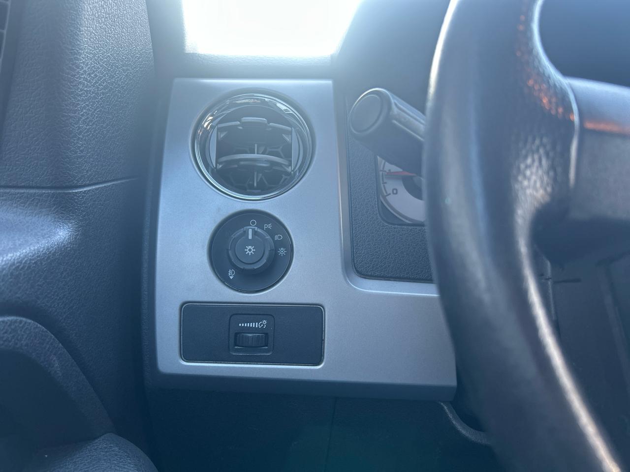 Ford F-150 XLT SuperCab 8-ft. Bed 4WD 2010