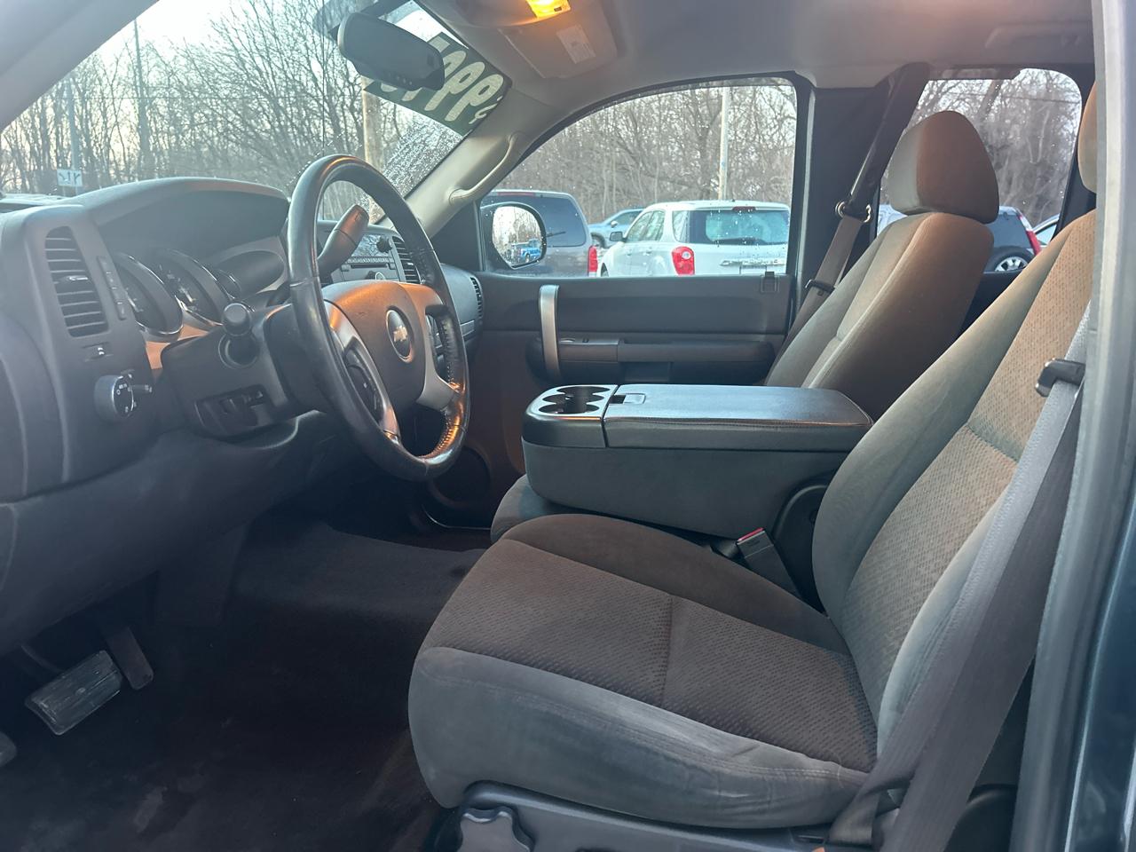 Chevrolet Silverado 1500 Work Truck Ext. Cab Short Box 4WD 2007