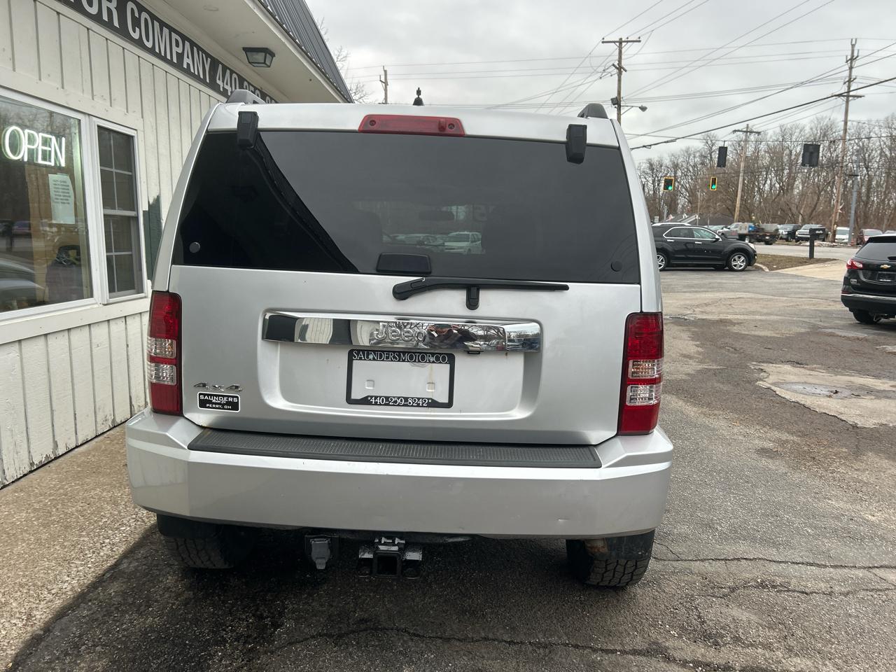 Jeep Liberty Sport 4WD 2011