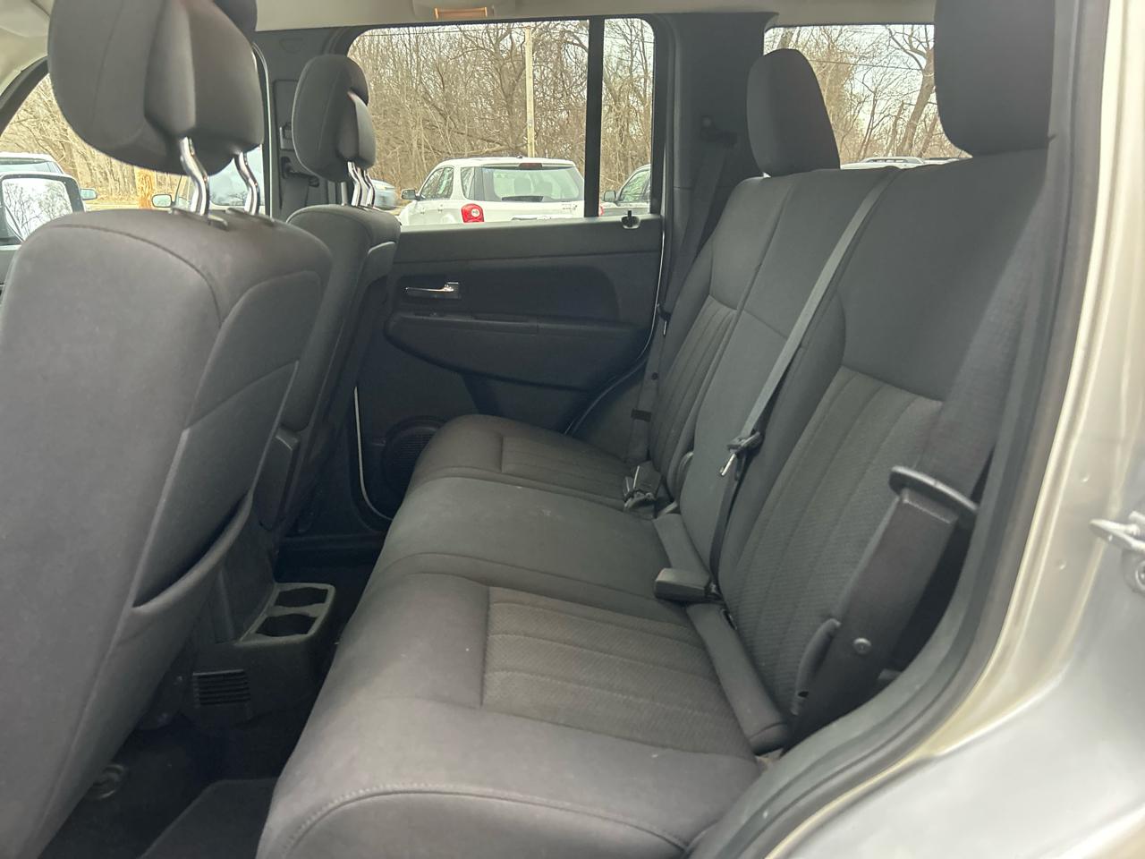 Jeep Liberty Sport 4WD 2011