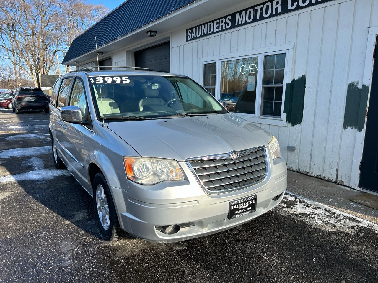 2010 Chrysler Town & Country Touring Plus