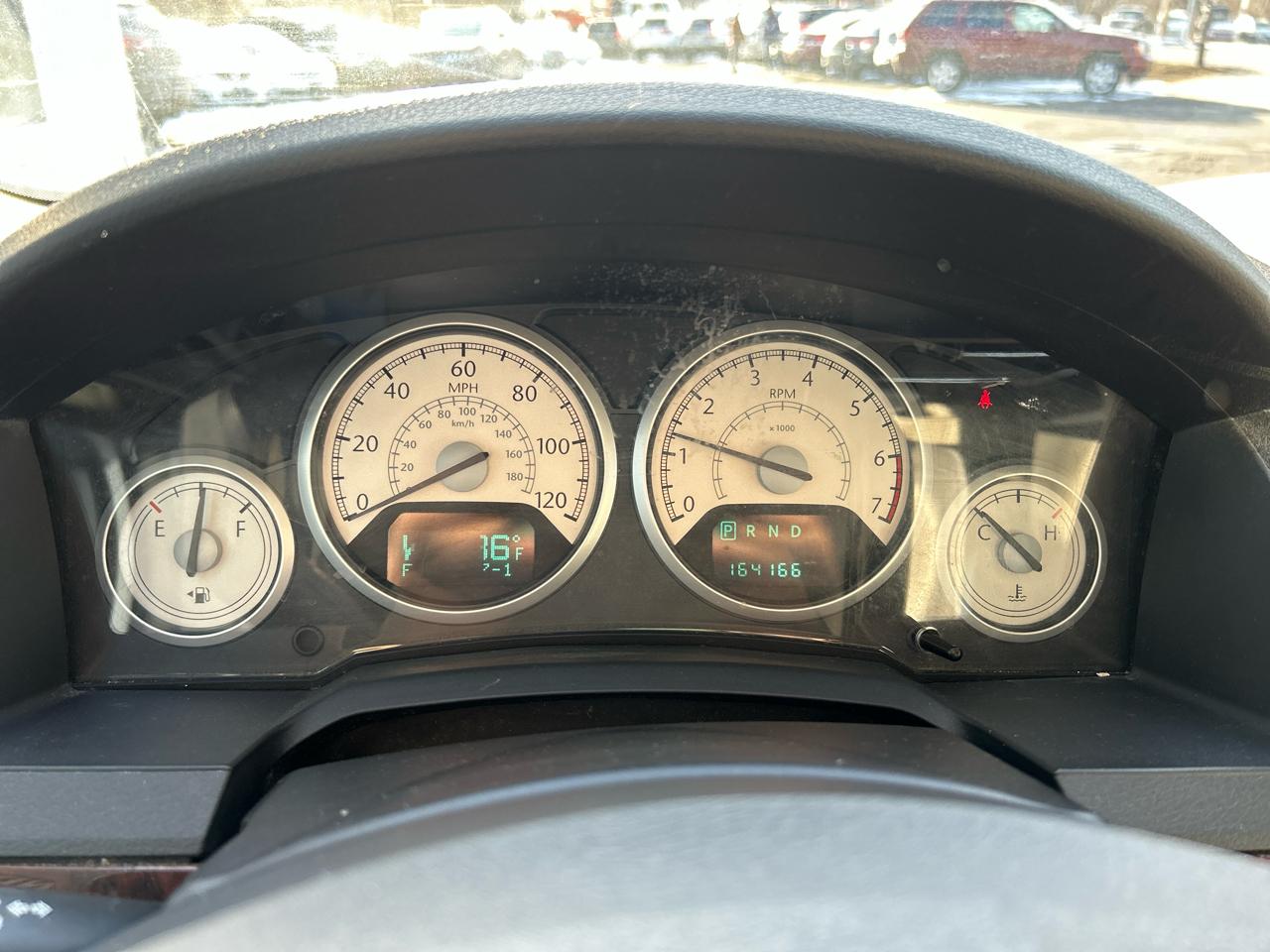 Chrysler Town & Country Touring Plus 2010