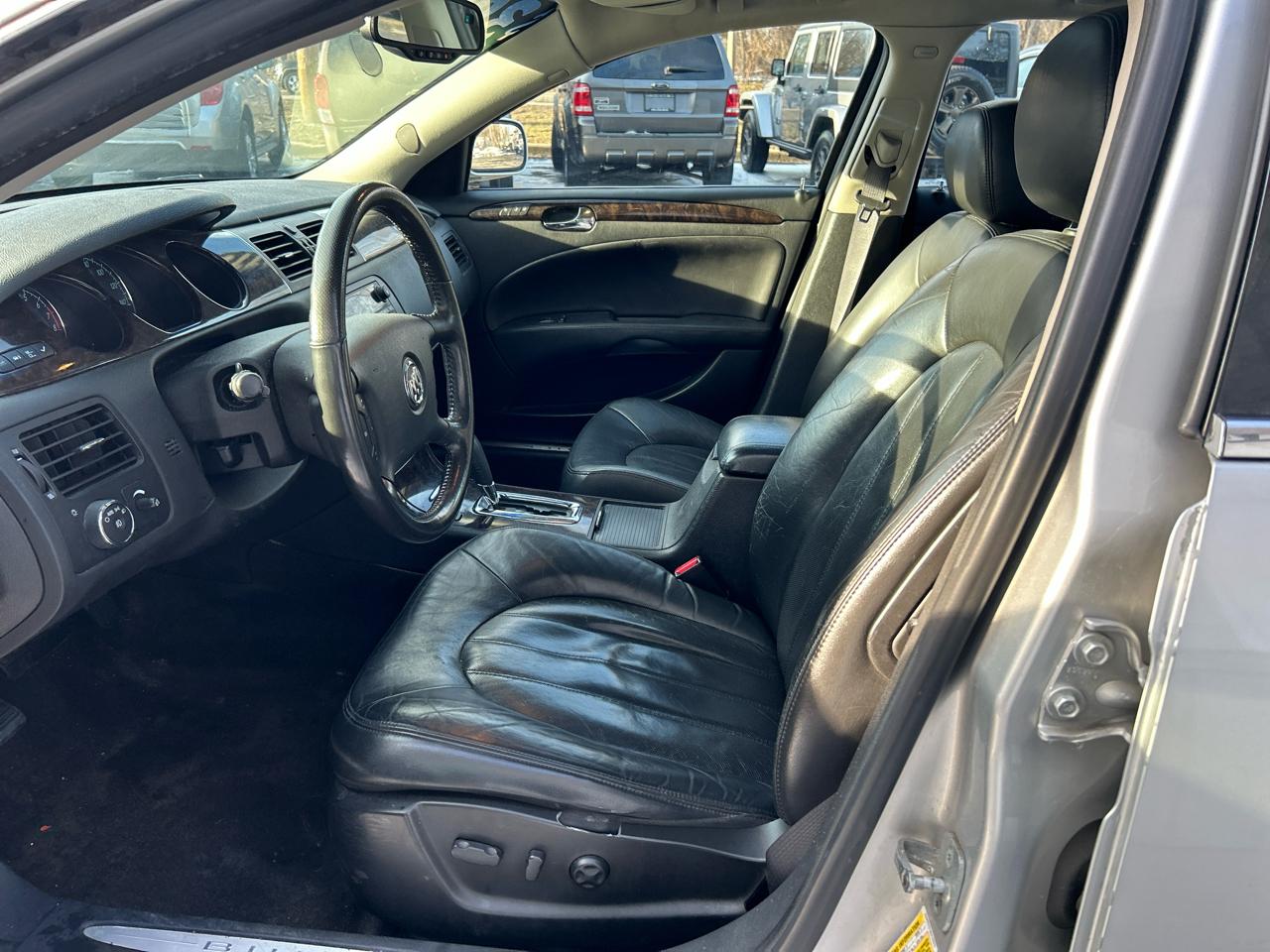 Buick Lucerne CXS 2006