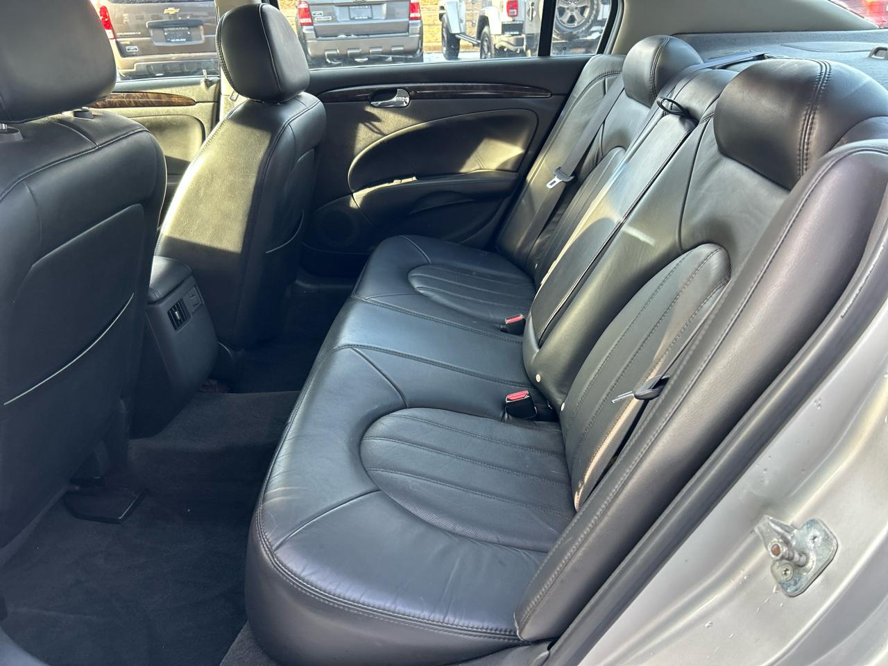 Buick Lucerne CXS 2006