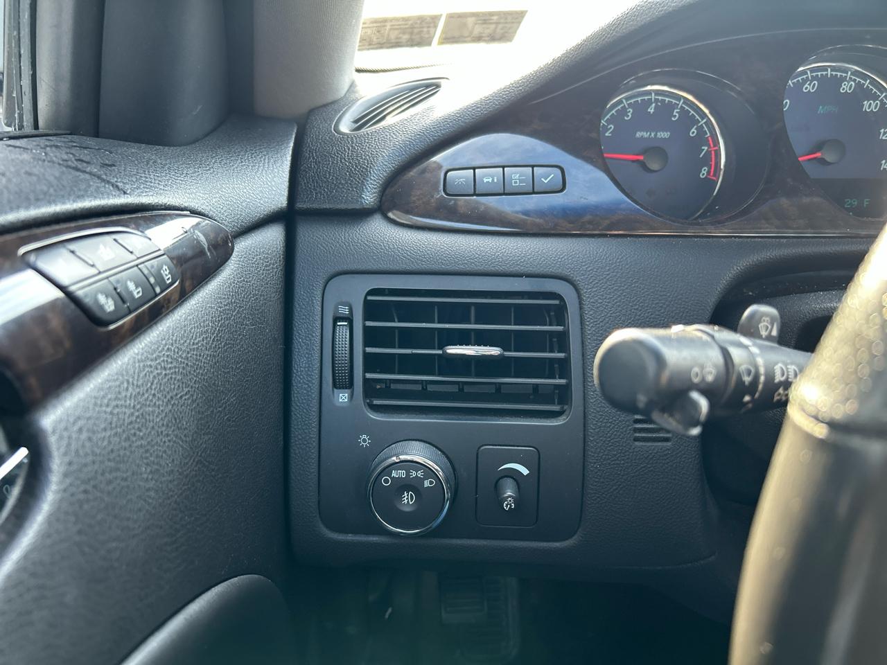 Buick Lucerne CXS 2006