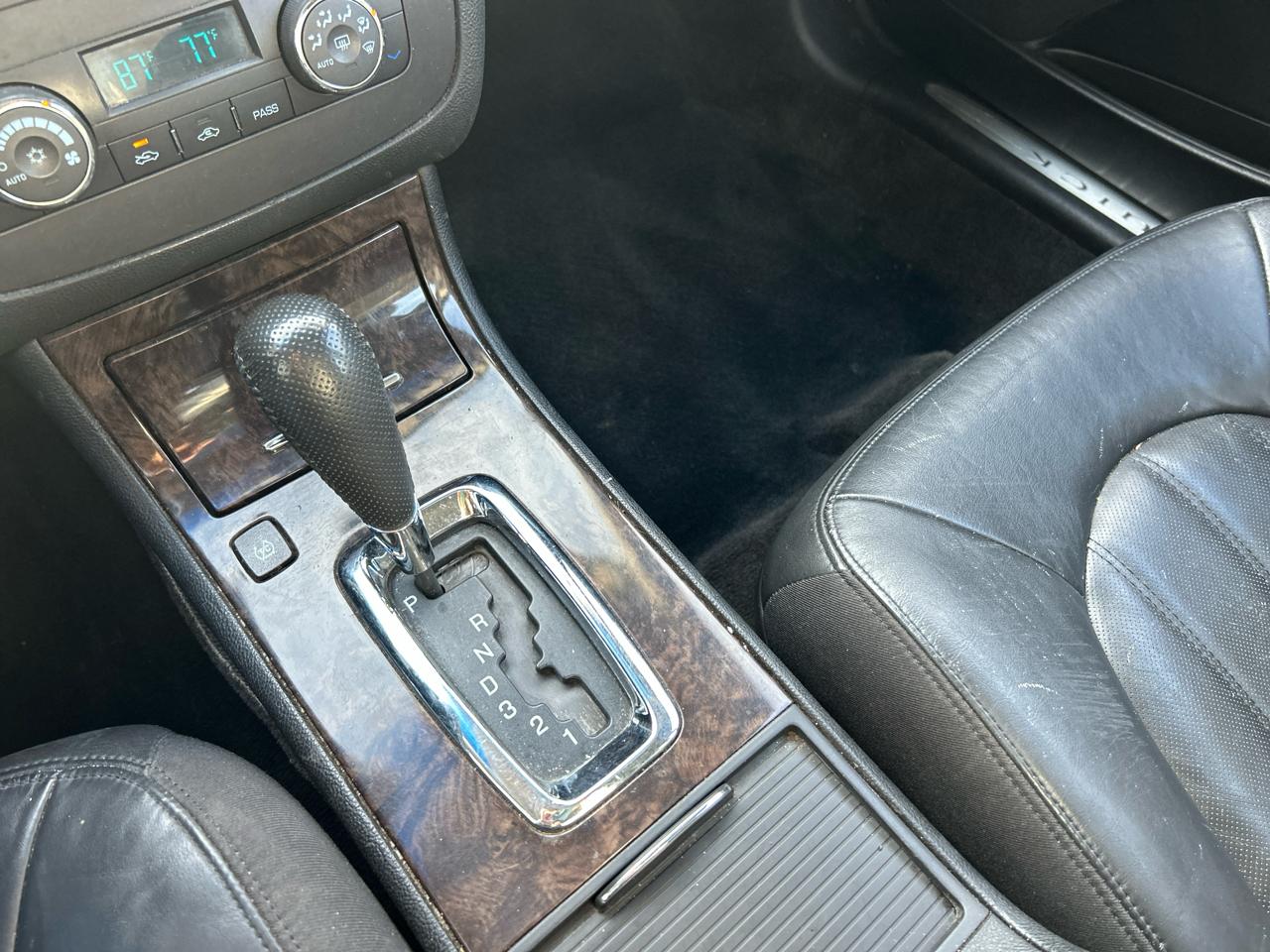 Buick Lucerne CXS 2006