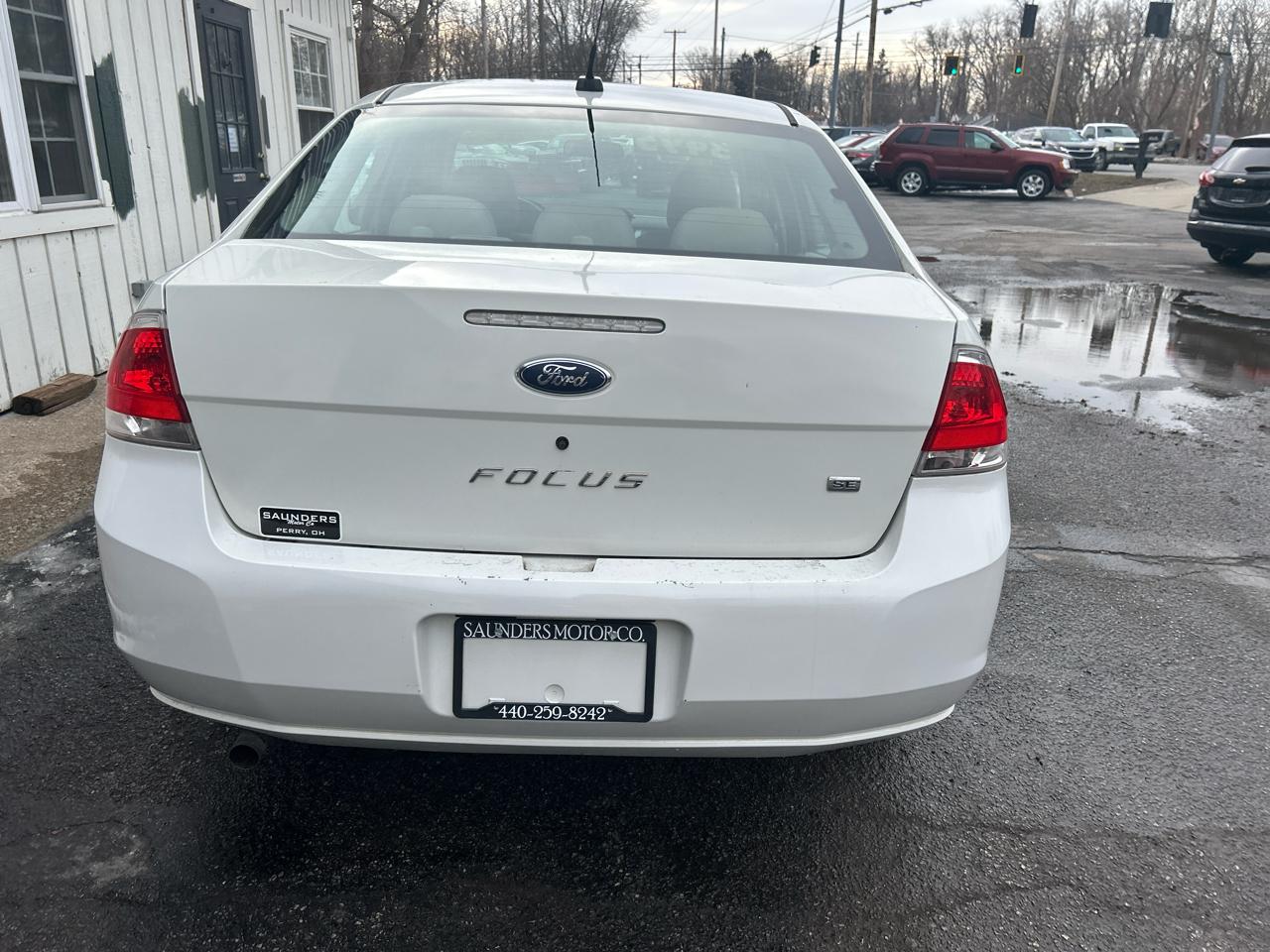 Ford Focus SE Sedan 2009