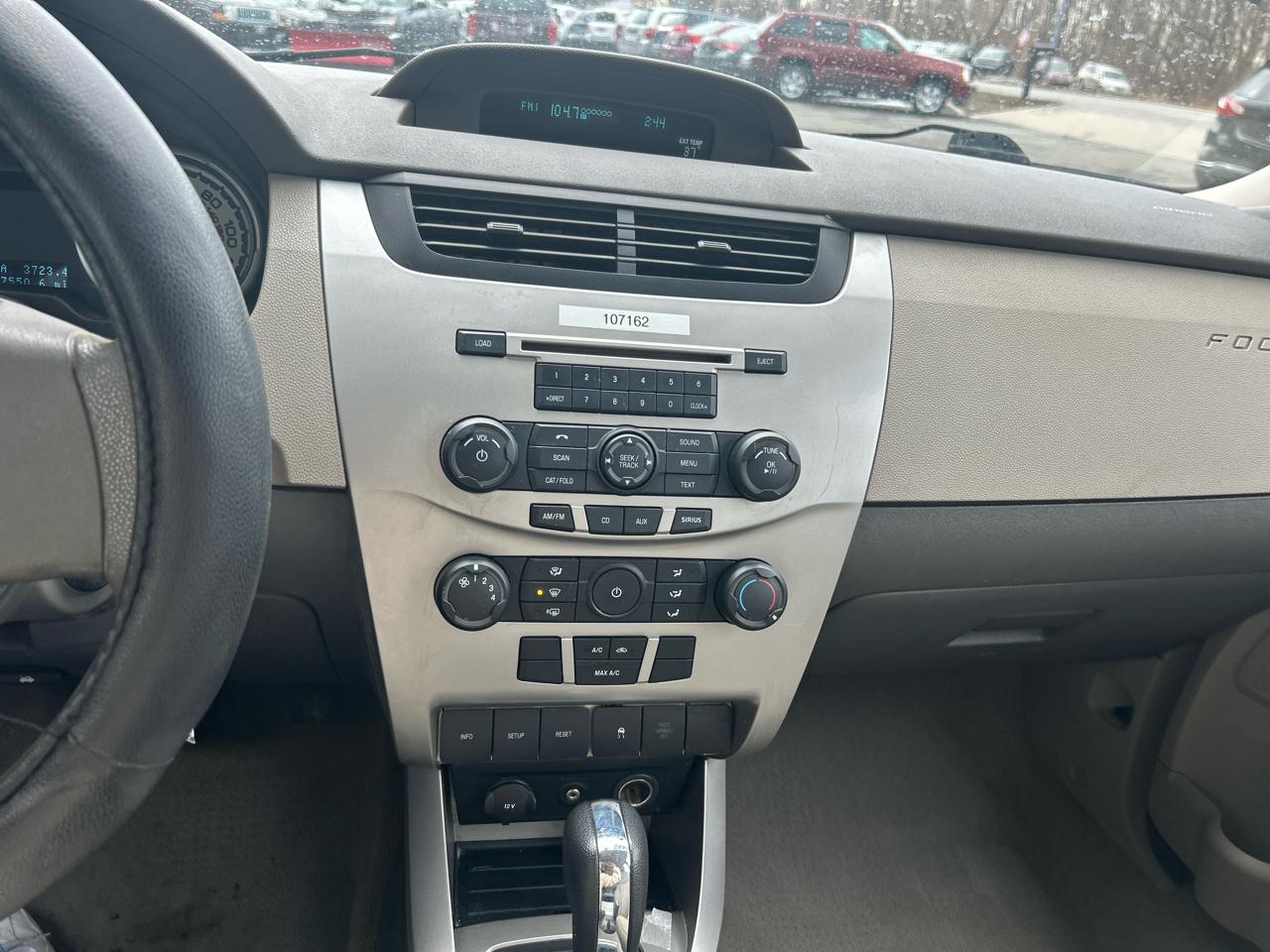 Ford Focus SE Sedan 2009