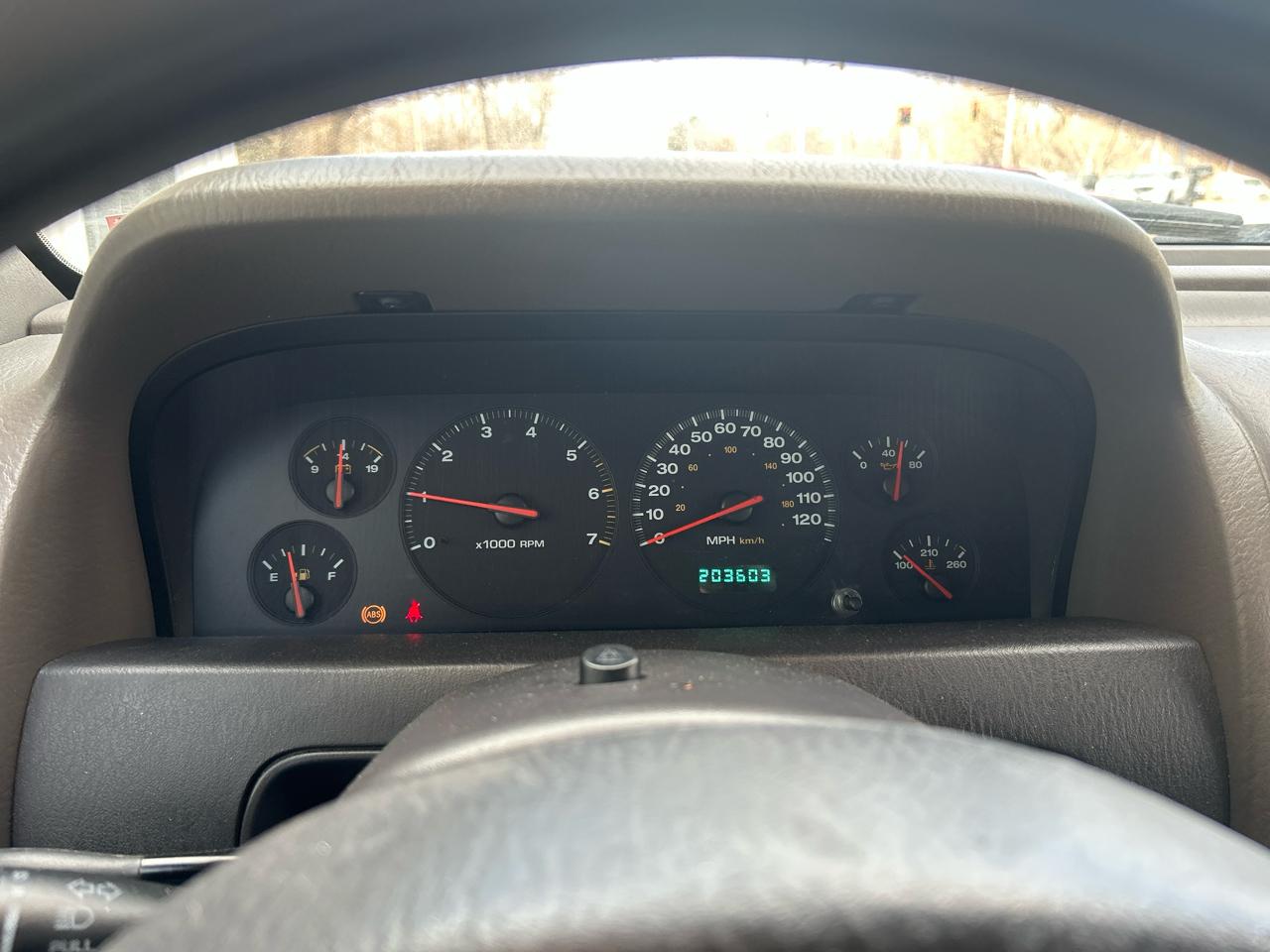 Jeep Grand Cherokee Laredo 4WD 2000