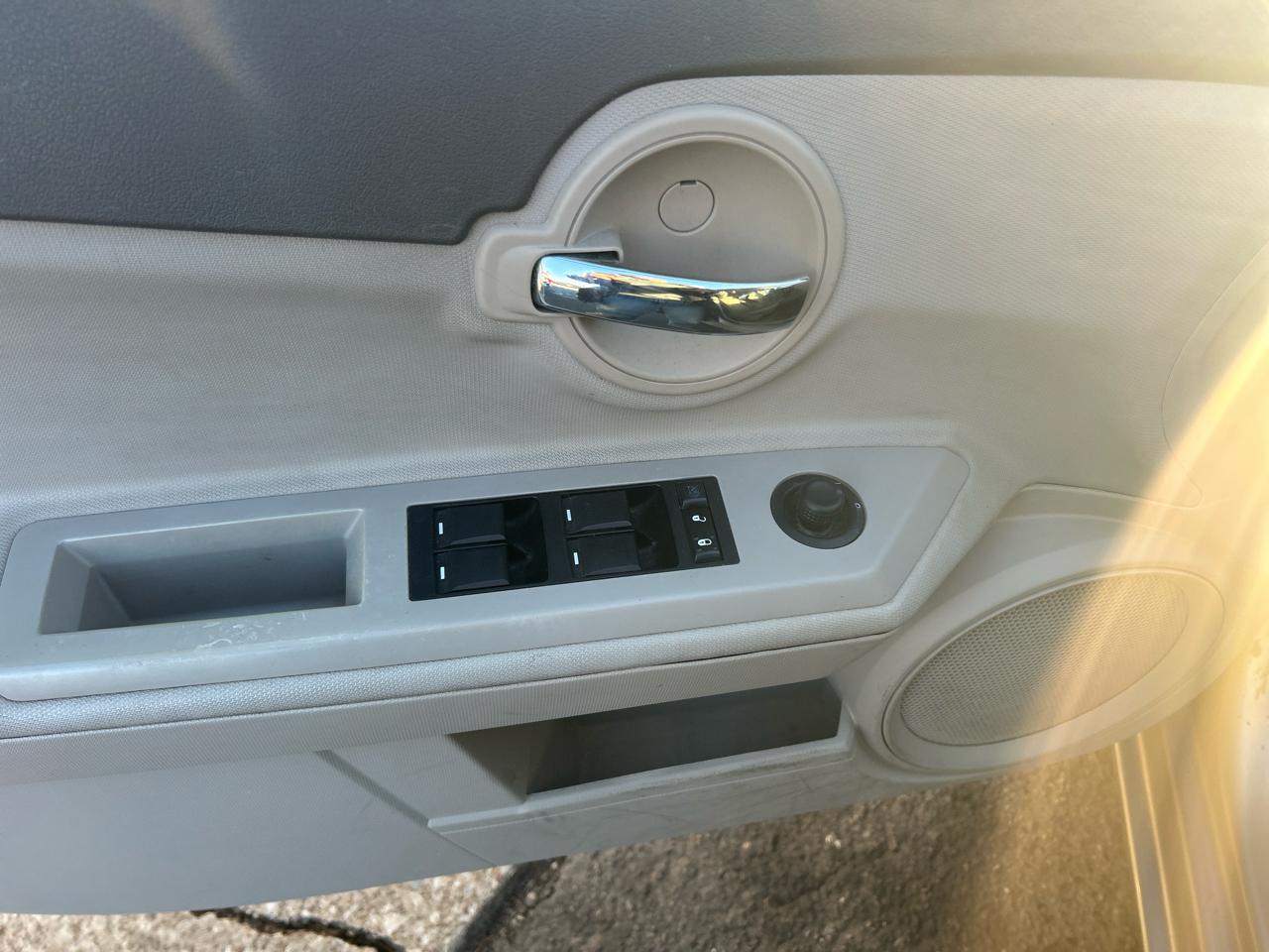 Dodge Avenger SE 2009