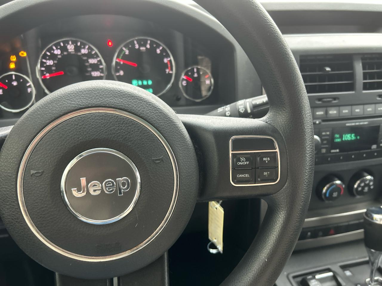 Jeep Liberty Sport 4WD 2012