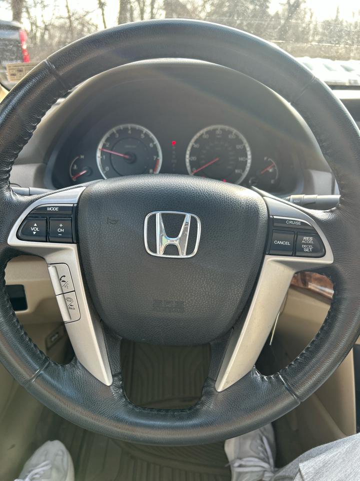 Honda Accord EX-L Sedan AT 2010