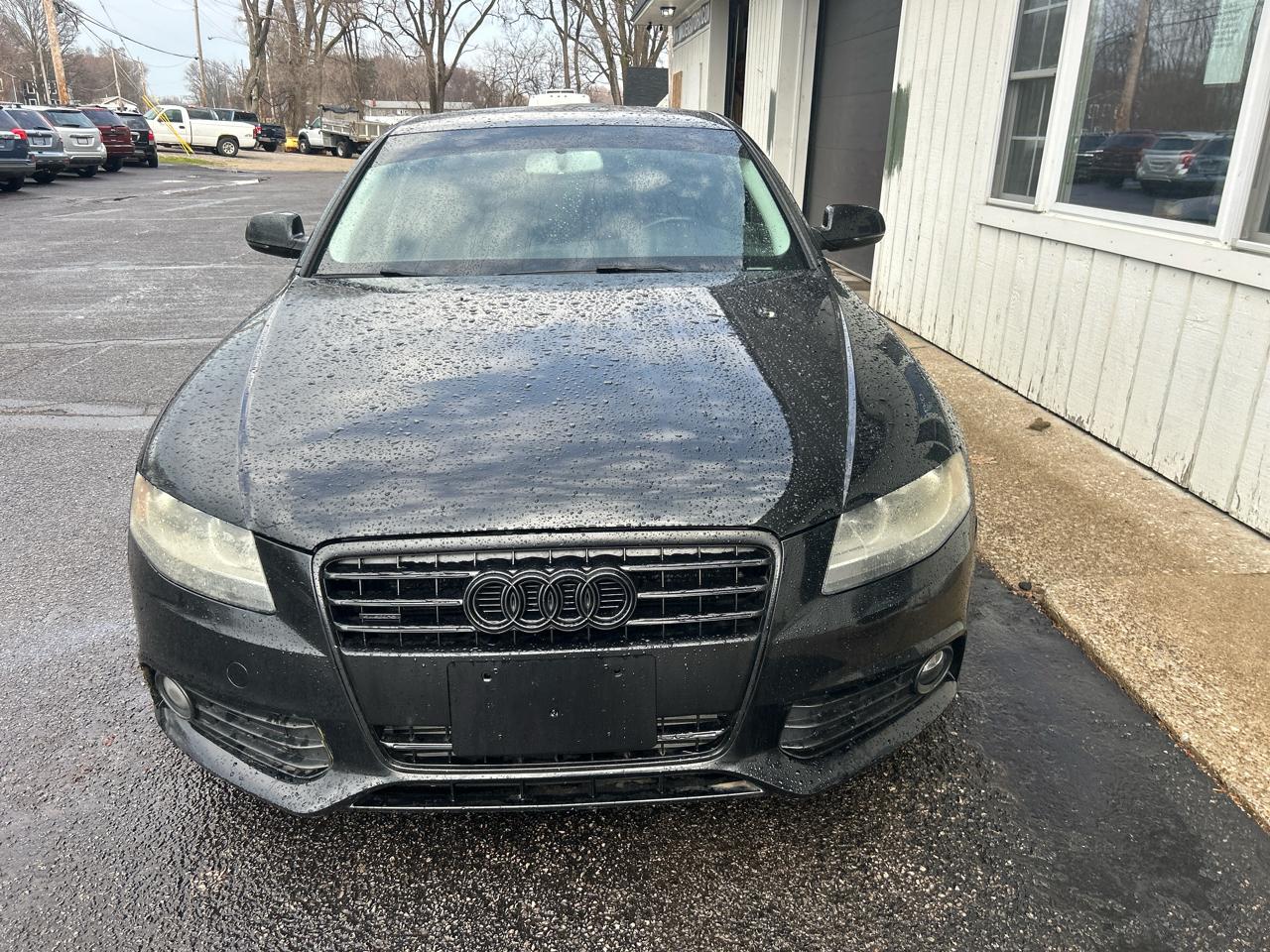 Audi A4 2.0T Sedan quattro Tiptronic 2011